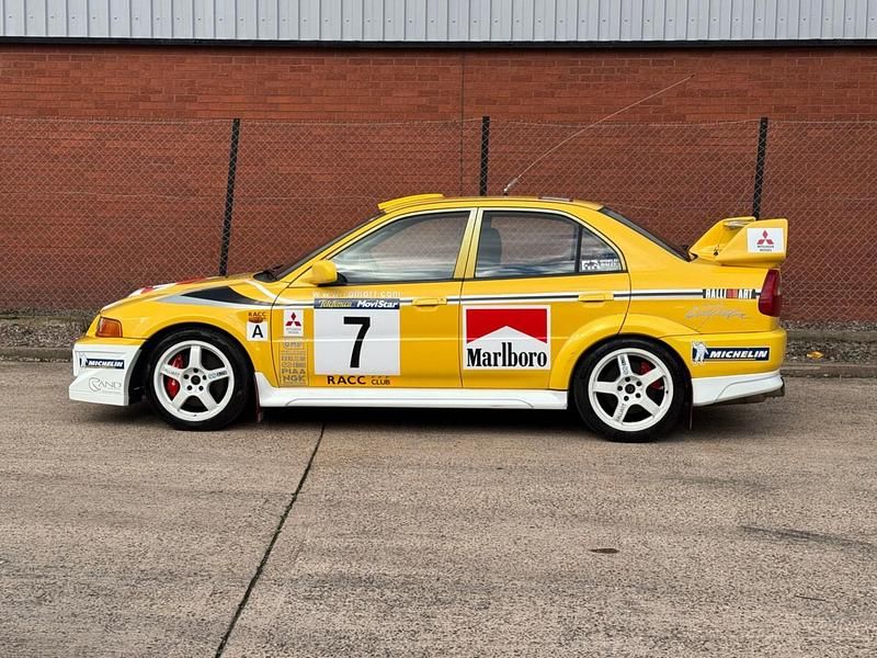 Used Mitsubishi Lancer 1998 Yellow Sedan