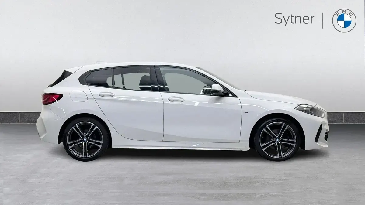 Used BMW 118 M Sport 134 HP (98 kW) 2024 White Hatchback
