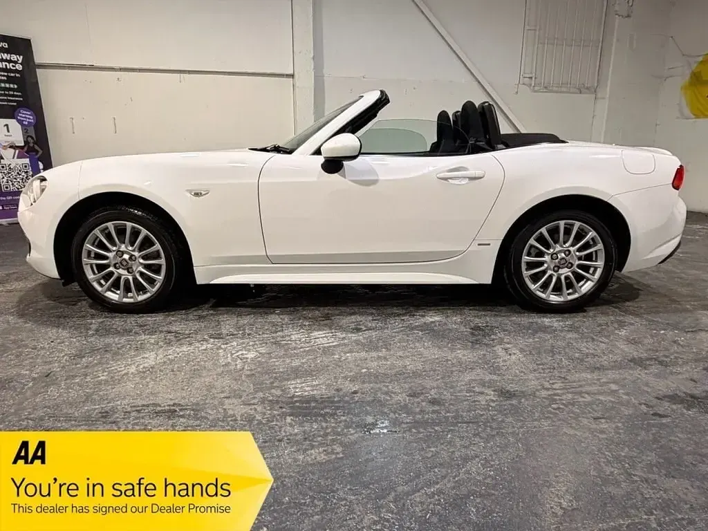 Usado Fiat 124 Spider Classica 140 HP (102 kW) 2018 Branco Cabrios