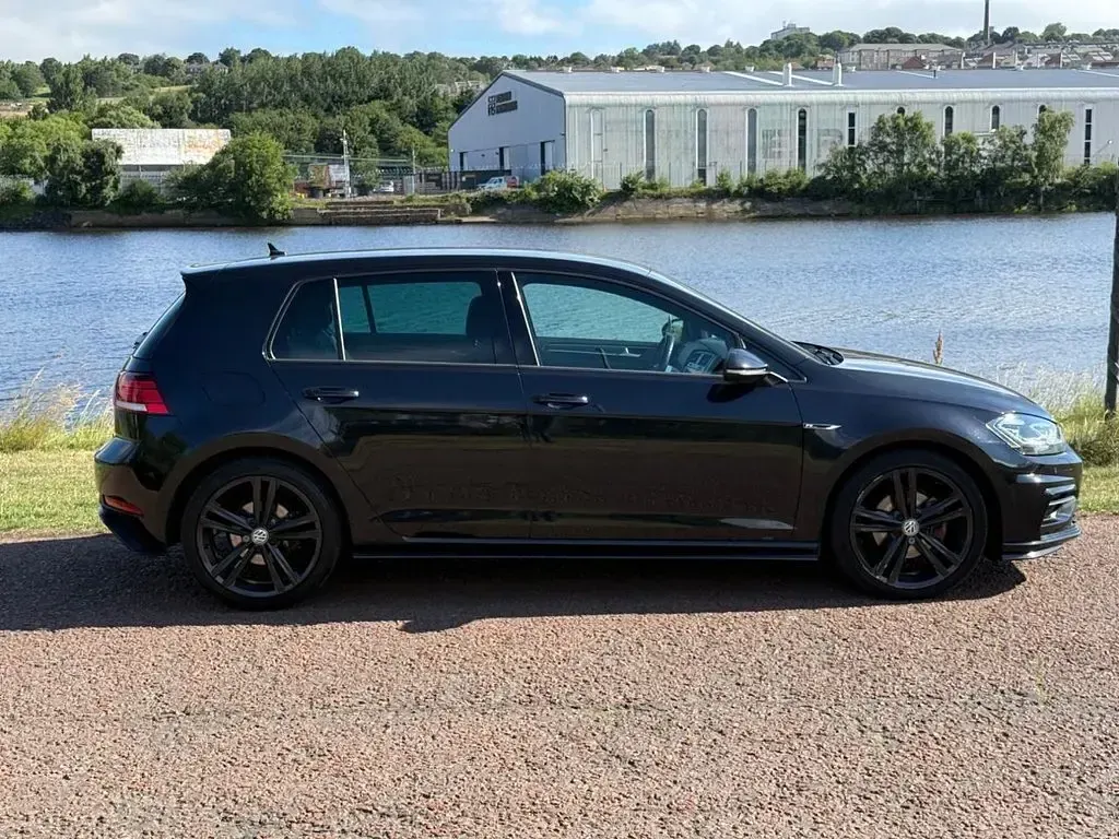 Used VW Golf VII R-line Edition 150 HP (110 kW) 2020 Black Hatchback