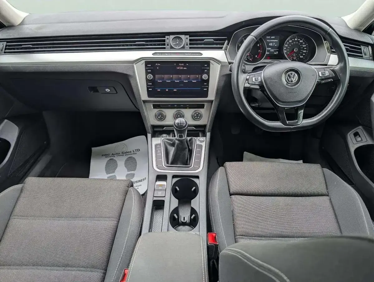 Used VW Passat Business 150 HP (110 kW) 2017 Blue Sedan