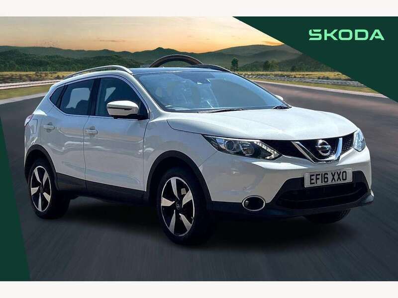 Storm white Used 2016 Nissan Qashqai N-Connecta SUV | £11,150 (Fair price) - Image 1/4
