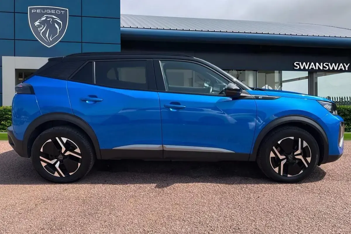 Used Peugeot e-2008 GT 113 kW (154 HP) 2024 Blue SUV