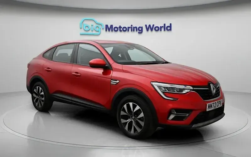 Begagnad Renault Arkana Evolution 145 HK (106 kW) 2023 Röd SUV
