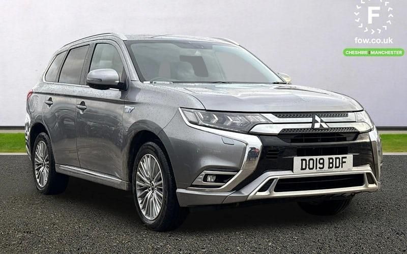 Grey Used 2018 Mitsubishi Outlander P-HEV Estate | £15,699 (Fair price) - Image 1/4