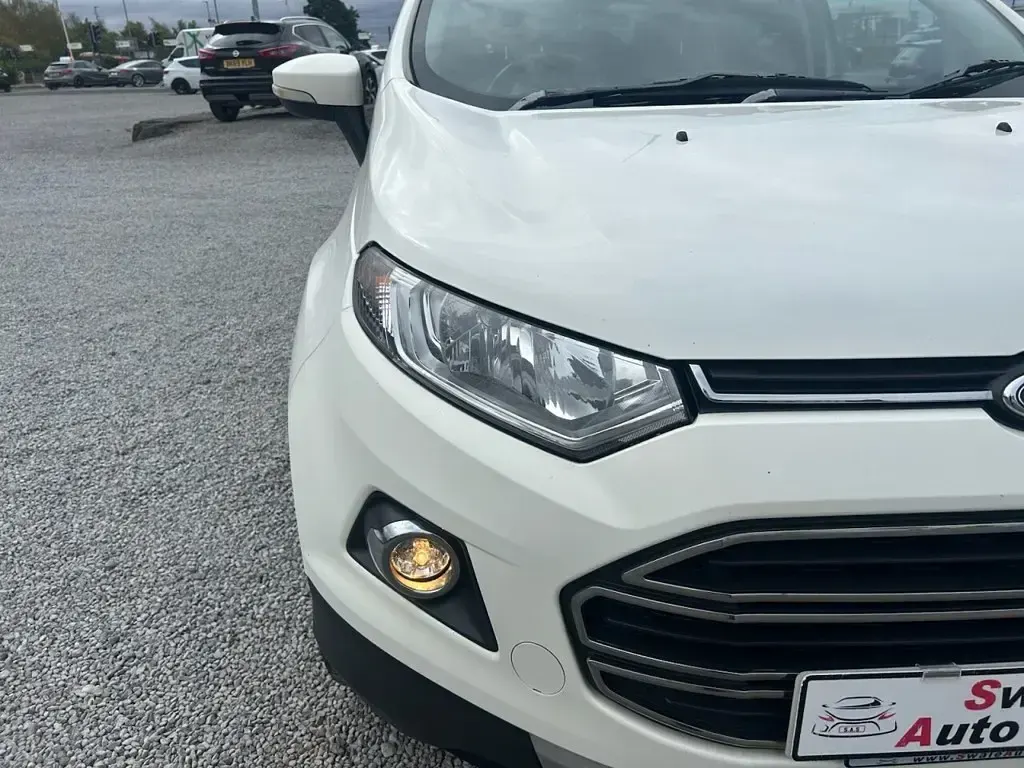 Used Ford Ecosport Titanium 95 HP (69 kW) 2017 White SUV