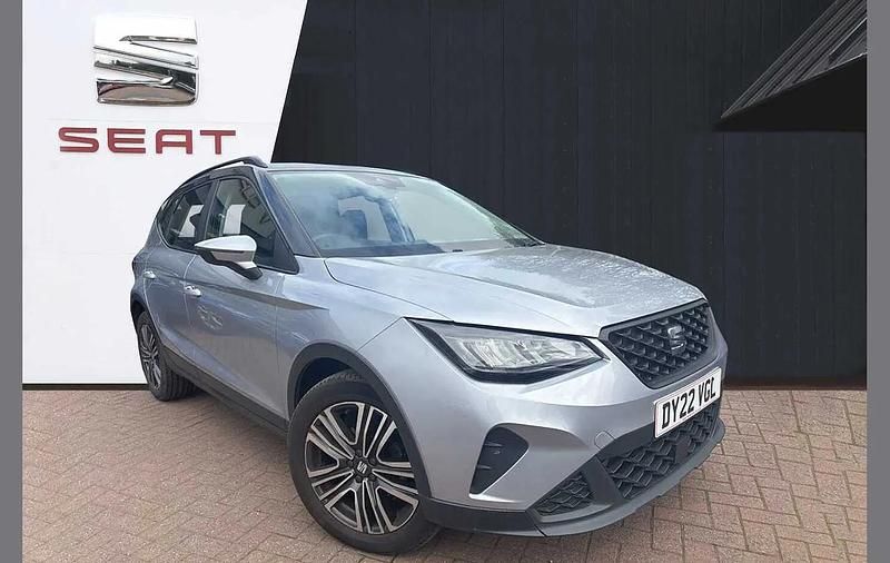 Used Seat Arona SE Technology 94 HP (69 kW) 2022 Silver SUV