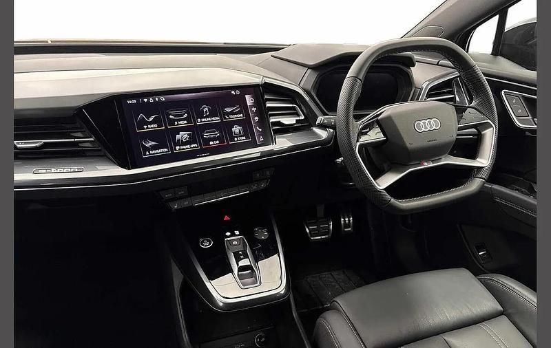 Used Audi Q4 e-tron Black Edition 210 kW (286 HP) 2025 Other SUV