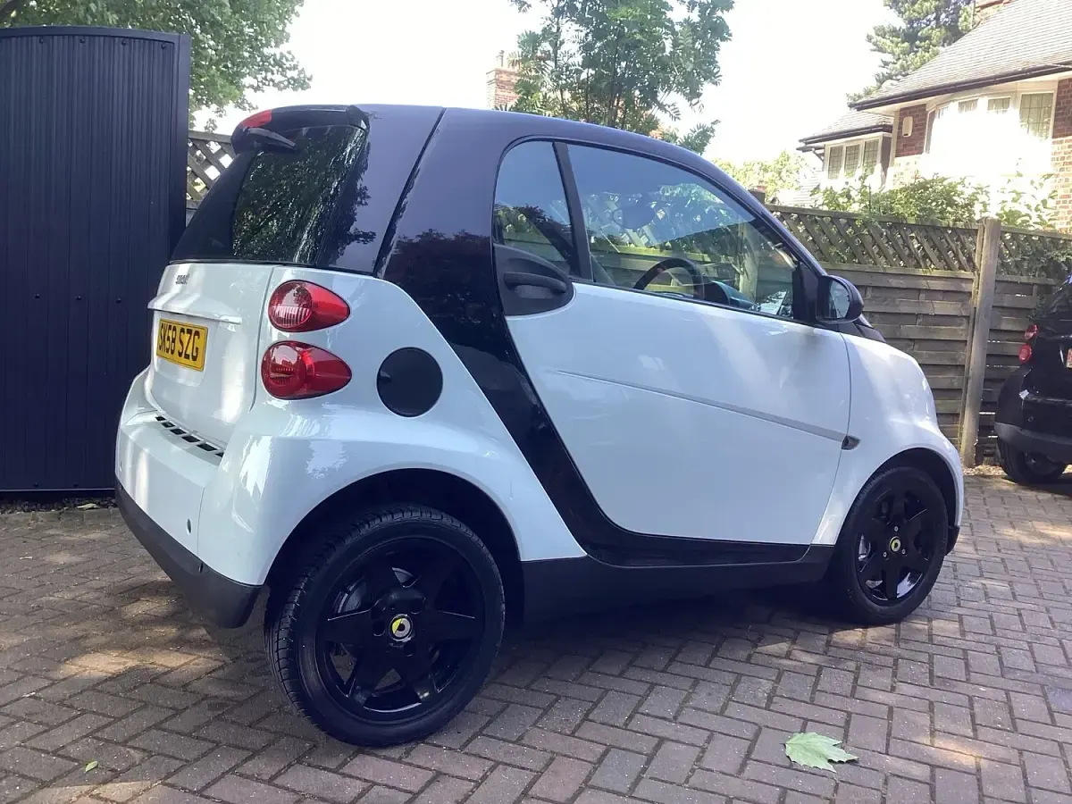 Used Smart ForTwo Coupé Pure 2008 Black Coupe
