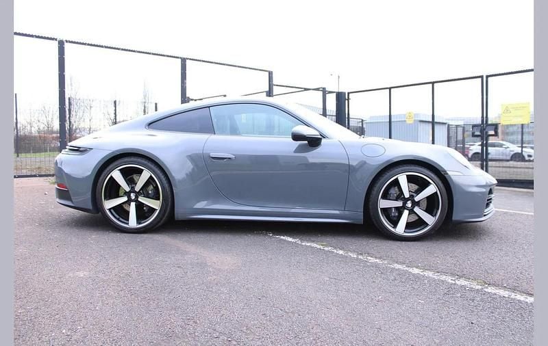 Used Porsche 911 389 HP (286 kW) 2024 Grey Coupe