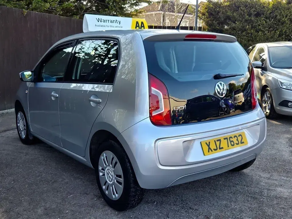 Used VW up! move up! 60 HP (44 kW) 2015 Silver Hatchback