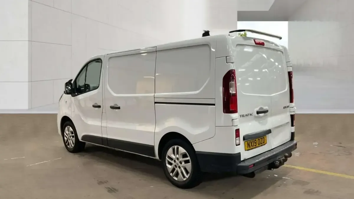 Begagnad Renault Trafic 2019 Vit Minibuss