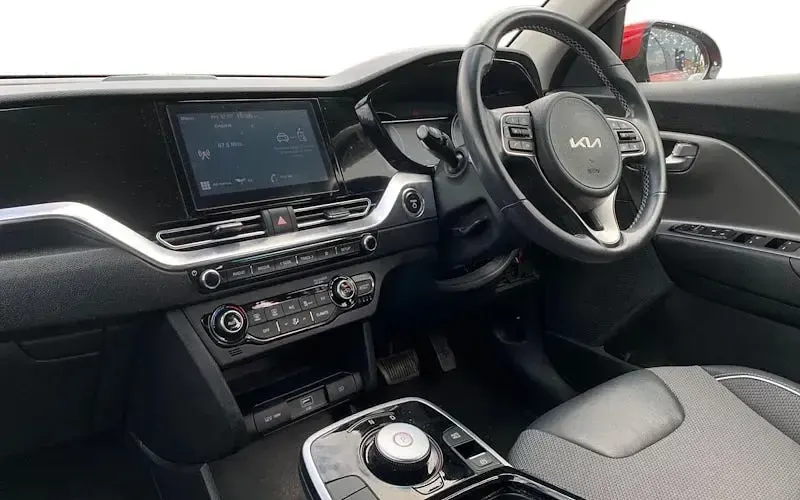 Used Kia e-Niro 150 kW (204 HP) 2022 Red SUV