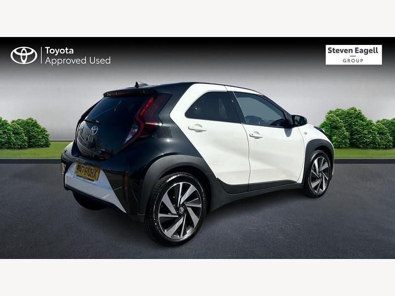 Used Toyota Aygo X 72 HP (52 kW) 2025 White SUV