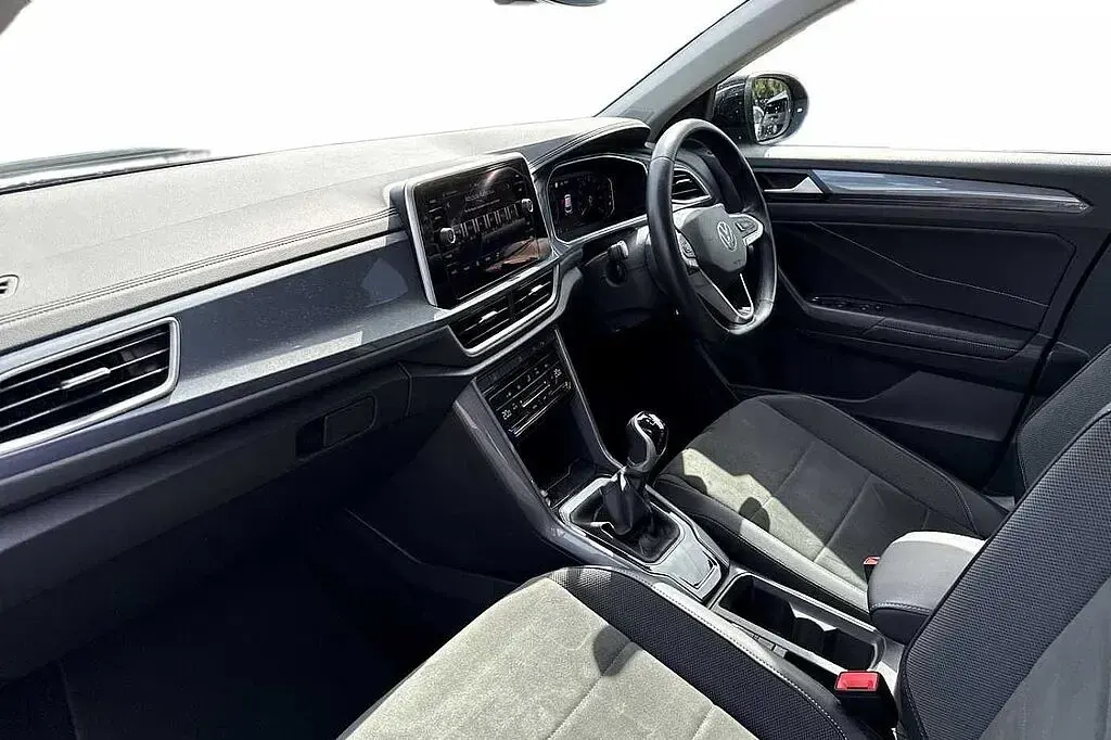 Used VW T-Roc Style 110 HP (80 kW) 2023 Black SUV