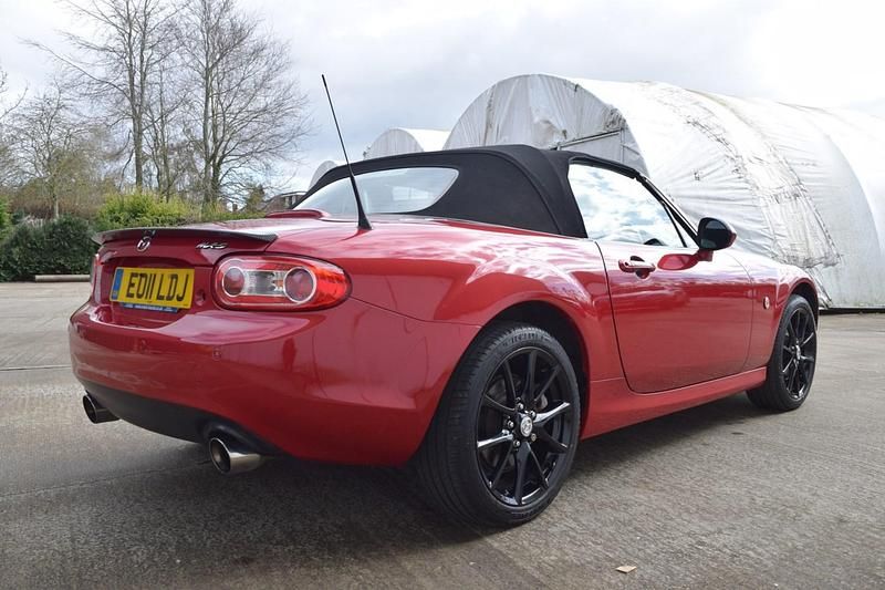 Begagnad Mazda MX5 126 HK (92 kW) 2011 Röd Cab