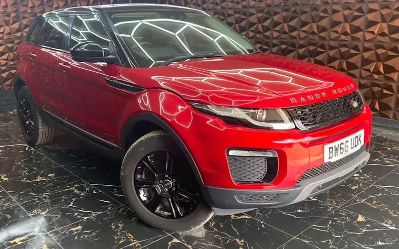 Used Land Rover Range Rover evoque SE 150 HP (110 kW) 2018 Hatchback