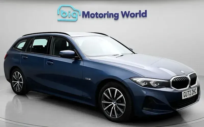 Used BMW 330e Sport Line 292 HP (214 kW) 2024 Estate