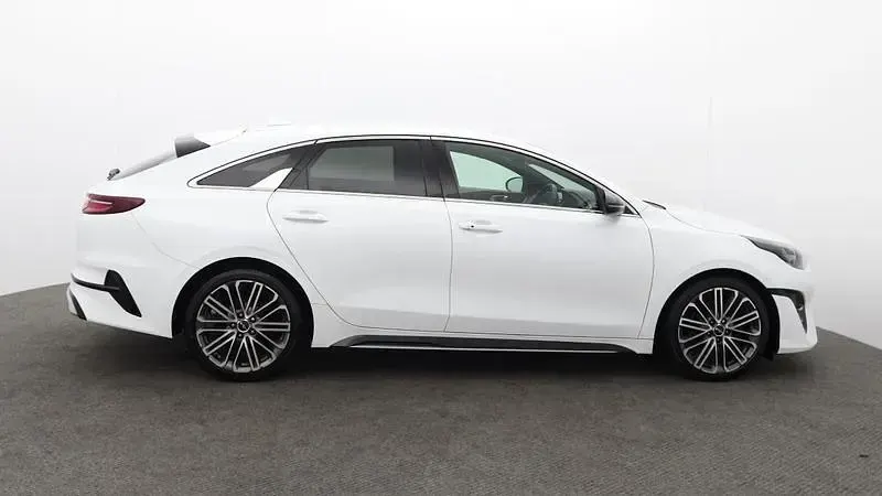 Used Kia Ceed GT-Line 2023 Fusion white Hatchback