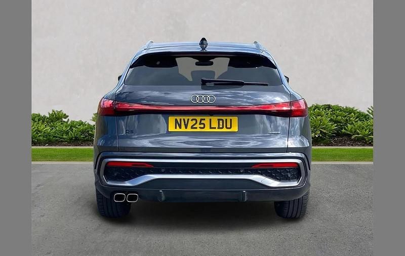 Used Audi Q5 Sportback Advanced 200 HP (147 kW) 2025 Grey SUV