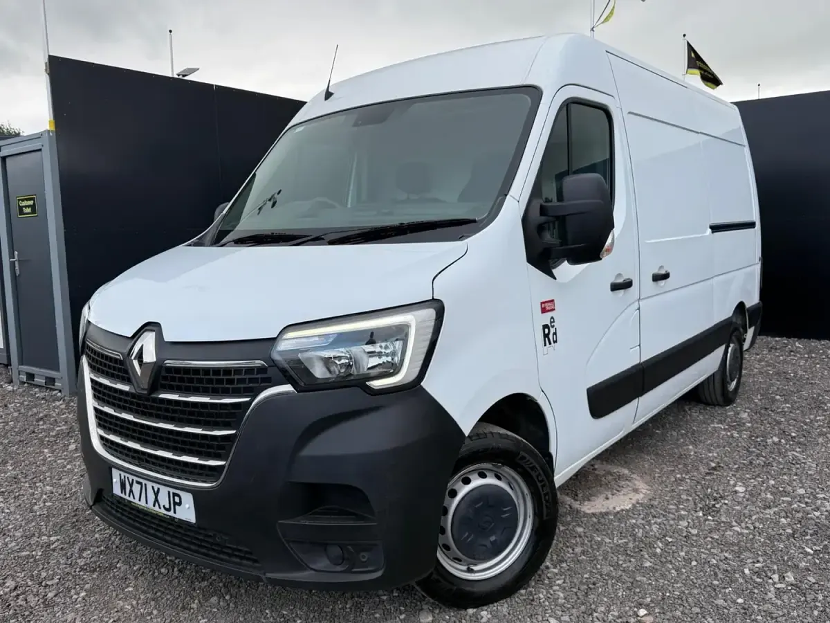Used Renault Master Business 2021 White MPV