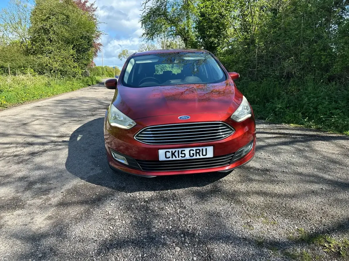 Used Ford C-MAX Titanium 125 HP (91 kW) 2015 Red MPV
