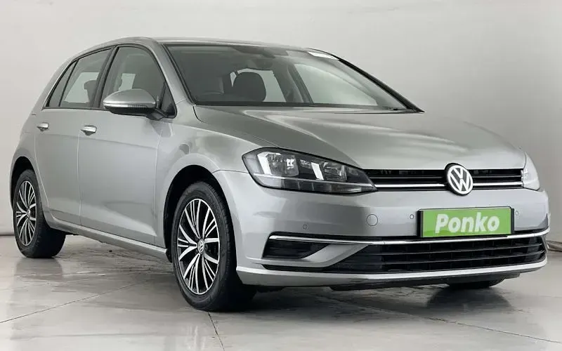 Used VW Golf VII SE 116 HP (85 kW) 2018 Hatchback