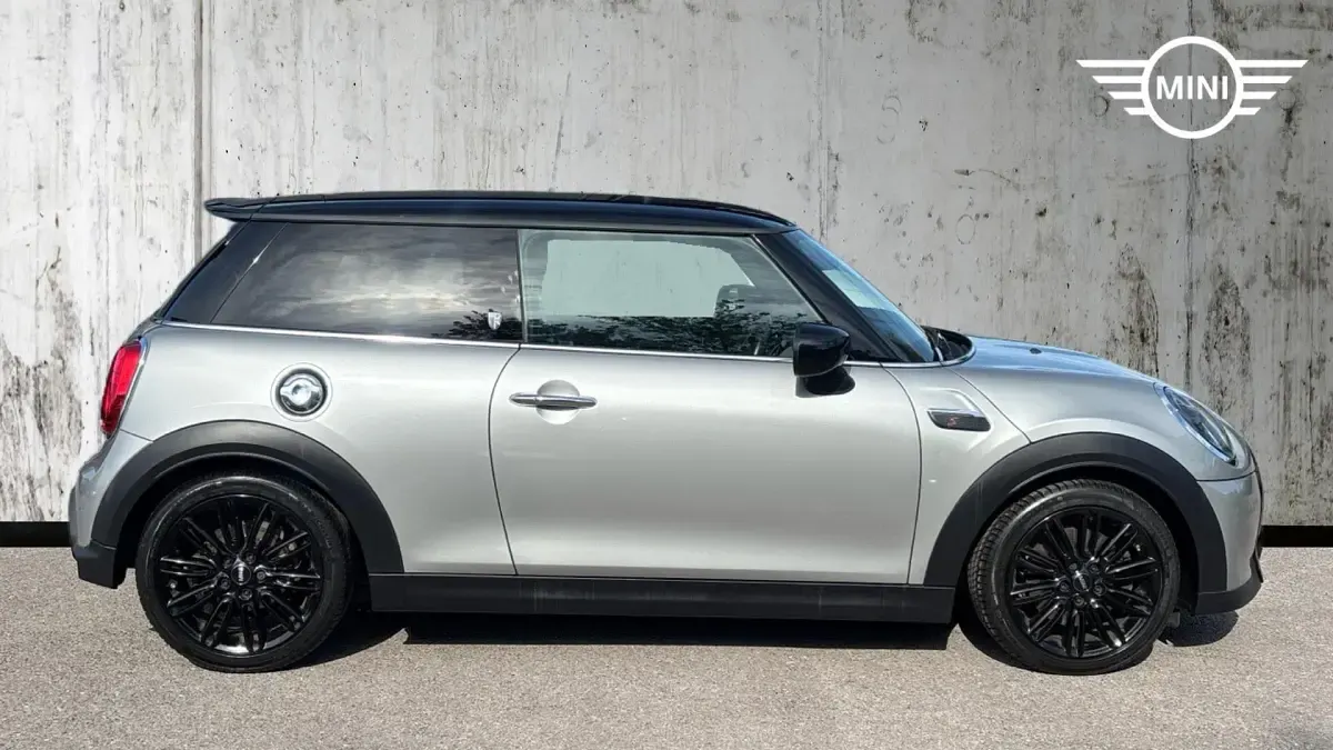 Used Mini Cooper S Exclusive 176 HP (129 kW) 2024 Melting silver iii Hatchback