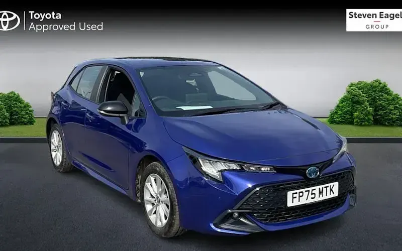 Used Toyota Corolla 140 HP (102 kW) 2025 Hatchback