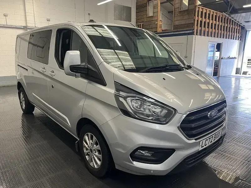 Used Ford Transit Custom Limited 130 HP (95 kW) 2023 Silver Van