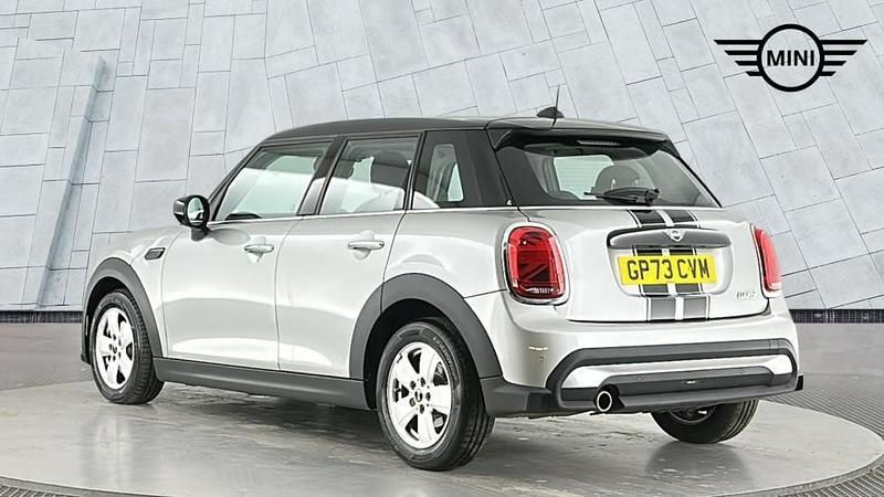 Used Mini Cooper Classic 134 HP (98 kW) 2024 Silver Hatchback