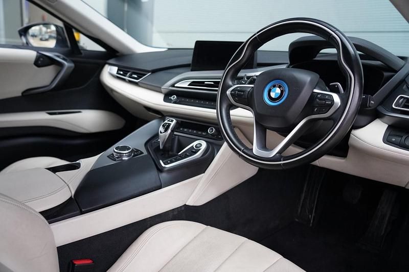 Usado BMW i8 Comfort Edition 362 CV (266 kW) 2017 Azul Coupe