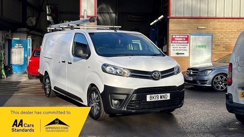 White Used 2019 Toyota Proace Van | £9,495 (Fair price) - Image 1/4
