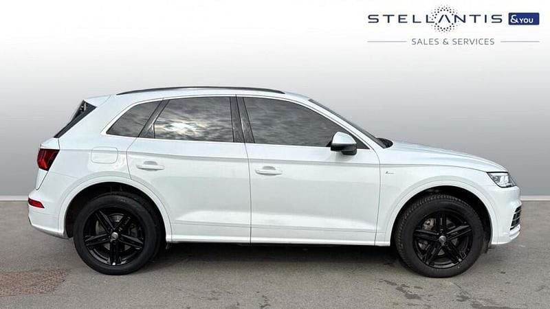 Used Audi Q5 S-Line 242 HP (177 kW) 2020 White SUV