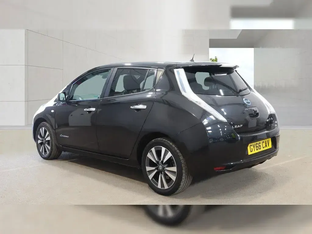Used Nissan Leaf Tekna 80 kW (109 HP) 2016 Hatchback