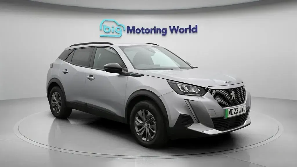Used Peugeot e-2008 Active+ 100 kW (136 HP) 2023 SUV
