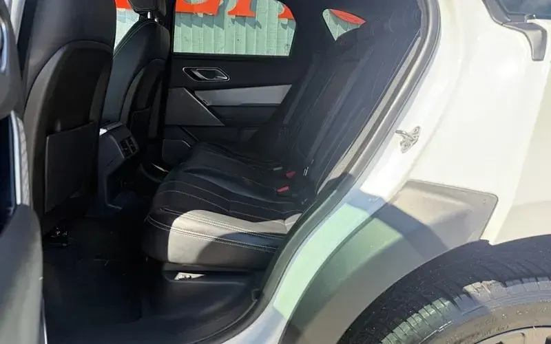 Used Land Rover Range Rover Velar SE Dynamic 179 HP (131 kW) 2020 SUV