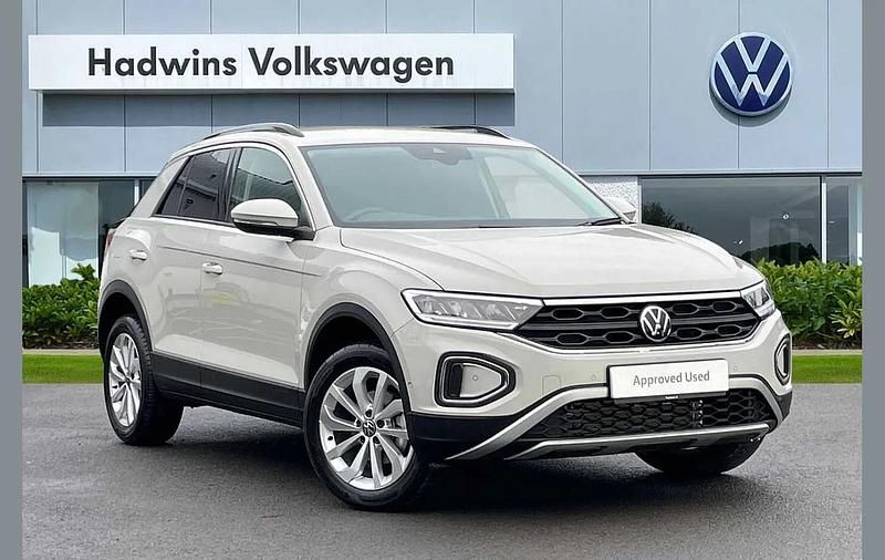 Grey Used 2025 VW T-Roc Match SUV | £22,495 (Fair price) - Image 1/4
