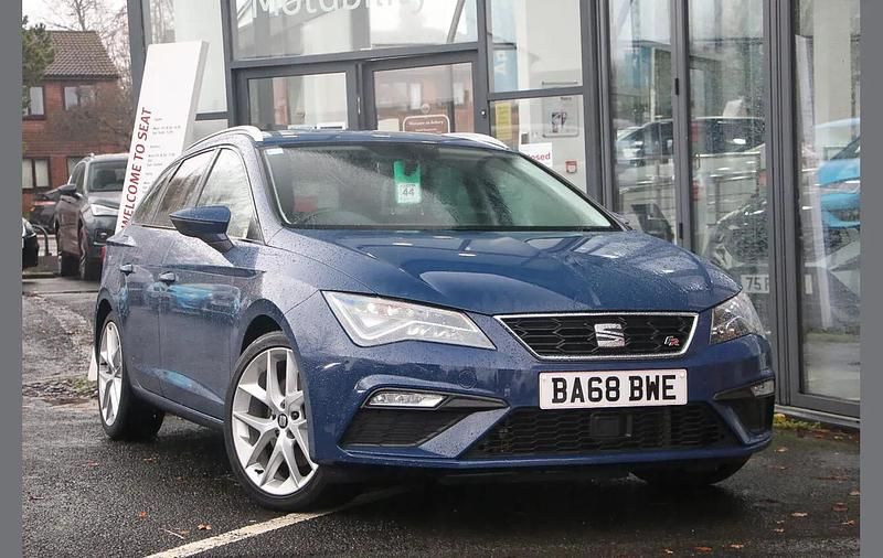 Blue Used 2019 Seat Leon ST FR Estate | £12,486 (Fair price) - Image 1/4