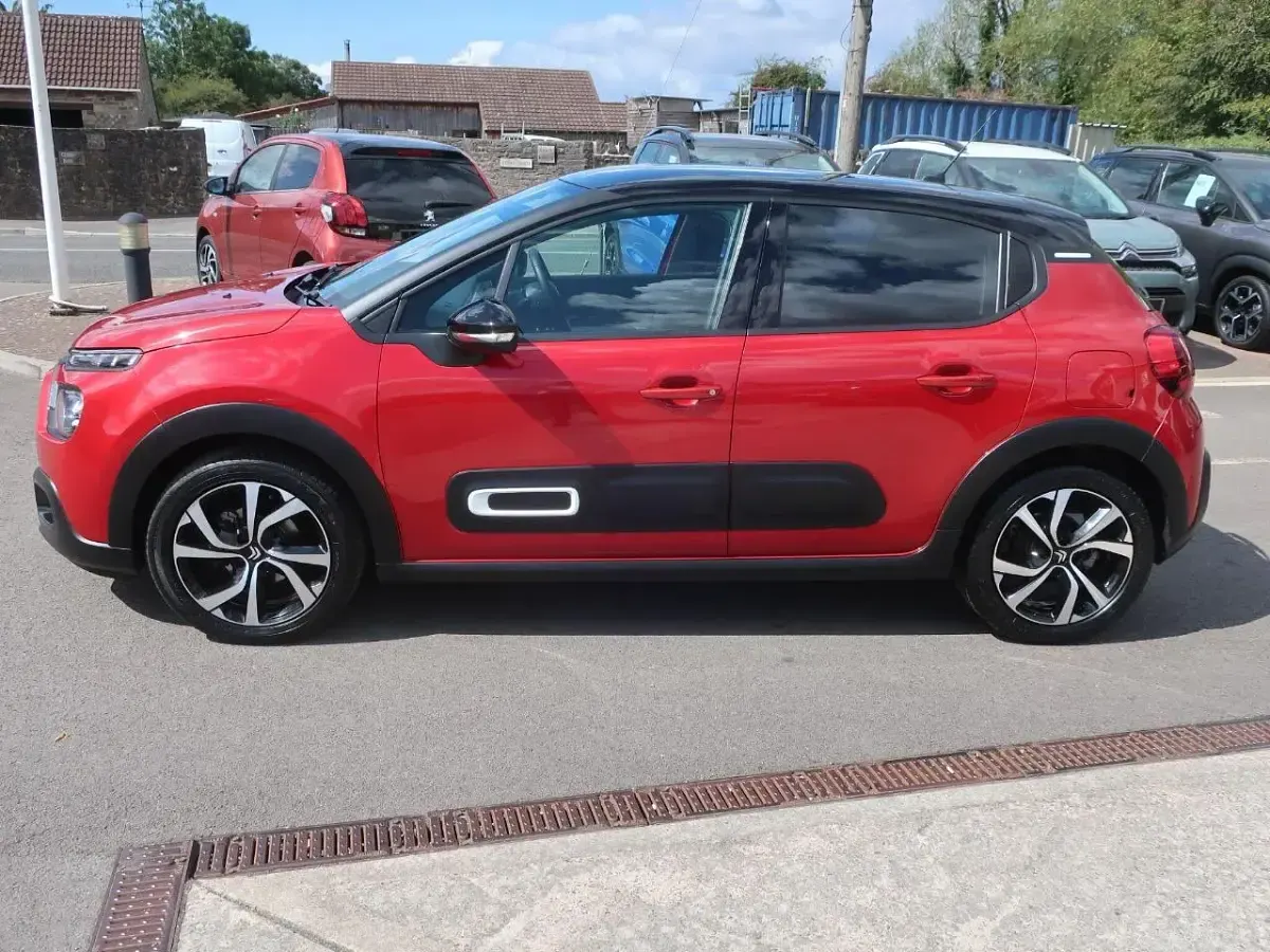 Used Citroën C3 PureTech 108 HP (79 kW) 2023 Red Hatchback