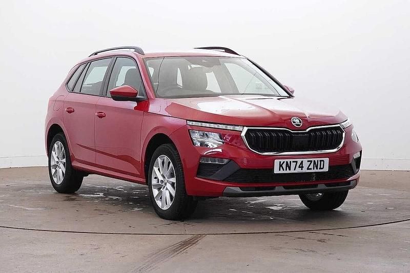 Velvet red metallic Used 2024 Skoda Kamiq SE SUV | £18,095 (Fair price) - Image 1/4