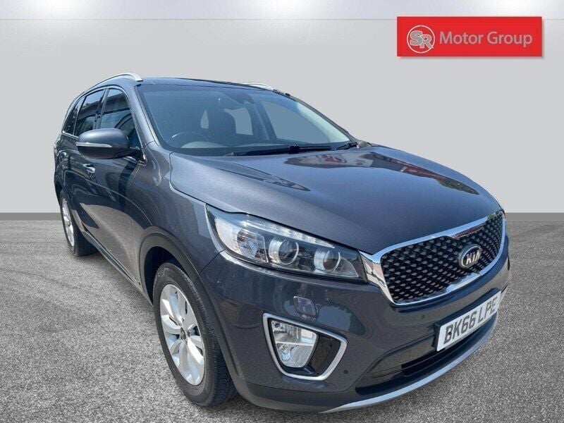 Grey Used 2016 Kia Sorento 3 SUV | £12,234 (Fair price) - Image 1/4