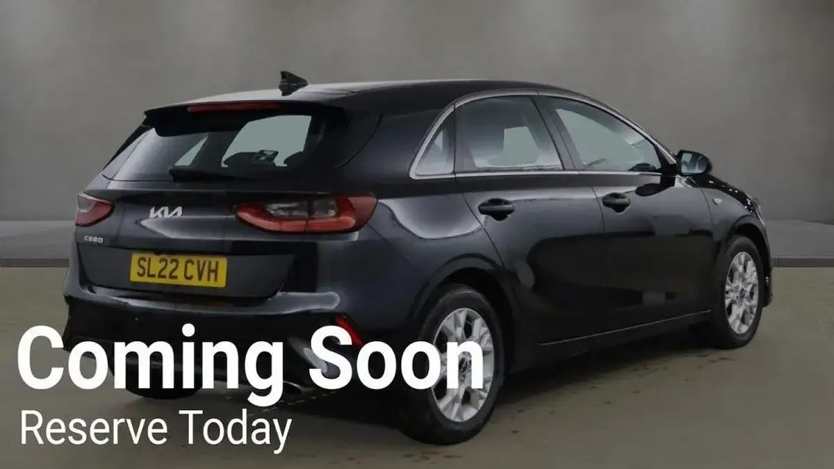 Used Kia Ceed 118 HP (86 kW) 2022 Black Hatchback