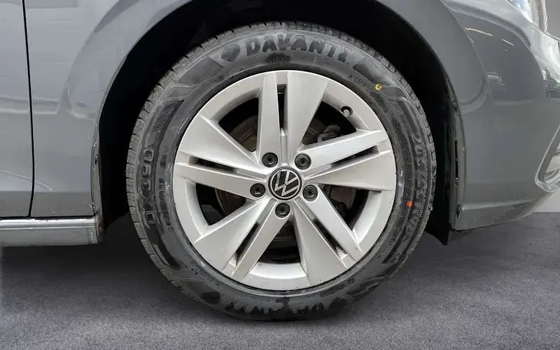 Used VW Golf VII Life 150 HP (110 kW) 2021 Grey Hatchback