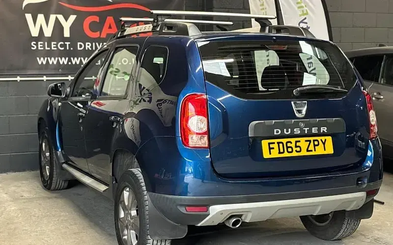 Used Dacia Duster Lauréate 110 HP (80 kW) 2015 Blue SUV
