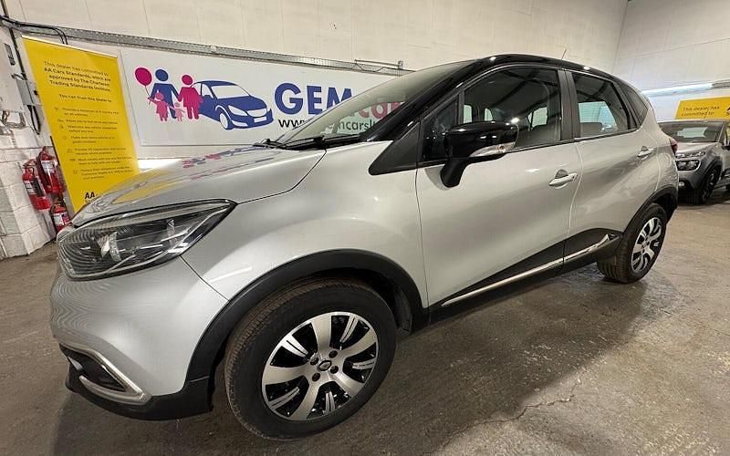 Used Renault Captur Play 90 HP (66 kW) 2018 Silver SUV