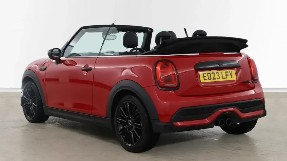 Used Mini Cooper S Exclusive 176 HP (129 kW) 2023 Red Hatchback