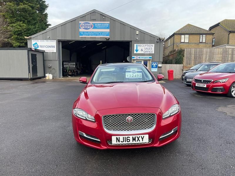 Used Jaguar XJ Premium Luxury 300 HP (220 kW) 2016 Red Sedan