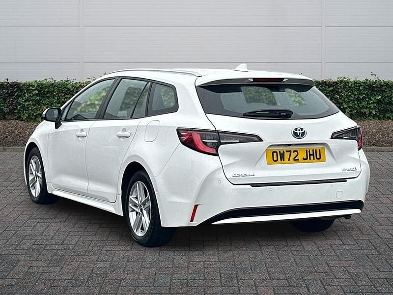 Used Toyota Corolla 2023 White Estate