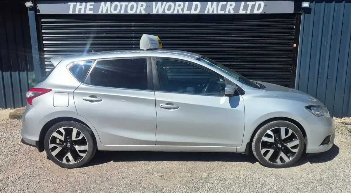 Used Nissan Pulsar Tekna 115 HP (84 kW) 2017 Silver Hatchback